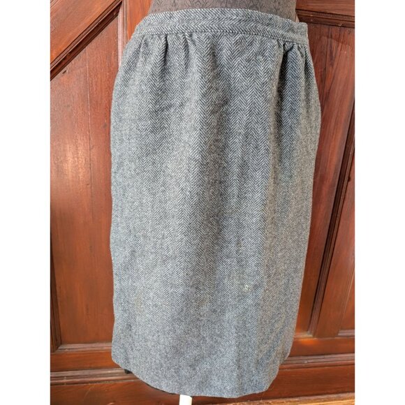 Pendleton Gray Herringbone Wool Skirt Size 12 midi Button Waist Closure - Picture 1 of 6